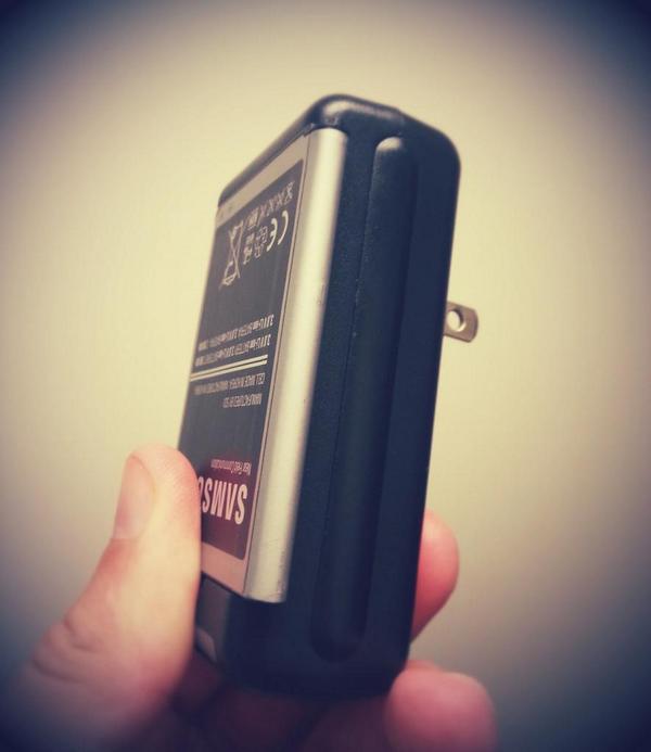 AlexRWendland's tweet image. 3 different people returned my charger to me after I forgot it 3 different times at the airport. #PullItTogether