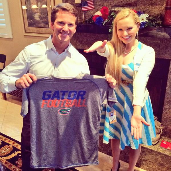 UFCR's tweet photo. We welcomed @aaronschock to the Gator Nation today. He is a true inspiration & an honorary Gator. @KailynAllen #UFCR http://t.co/GdnzLi0UWm