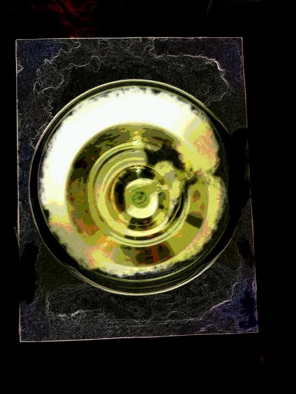 StrokePastMid's tweet photo. The Fly &amp; The Cup http://t.co/IQKzGtbg60