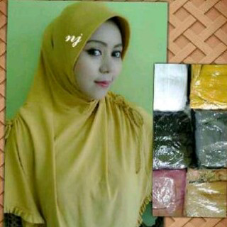 HijabRa's tweet photo. Bergo kerut samping, bahan jersey 45rb BB PIN 75D14D30 / 083824300024 http://t.co/GhhPWUWabf
