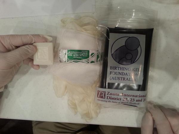 What goes in a #birthingkit - gloves, soap, 3 pieces of string, 5 pieces of gauze, razor blade & plastic sheet