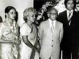 SACHIN TENDULKAR OF HINDI CINEMA . ONE  COMMON THING BOTH 

SHARE  BOTH  LOVED &amp; WORSHIPPED  THEIR   PARENTS