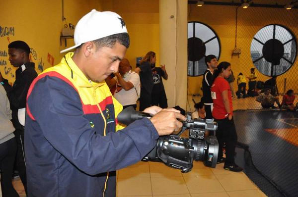 Bafafre's tweet photo. Proximo 23 de agosto estaremos presentando El cortometraje .Partida de Amor http://t.co/oogPg6Dyux