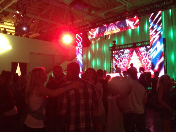 OUTOFTHISSHITss's tweet image. #tfnw #SiliconForest #codeisking