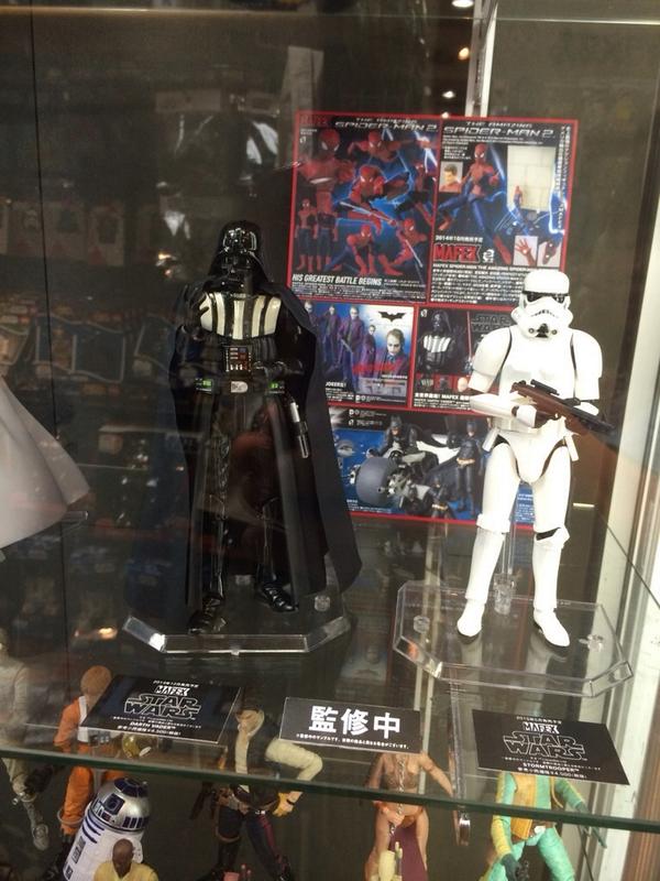 リボルテックのR2-D2、C-3PO、ダース・ベイダー、ストーム・トルーパー