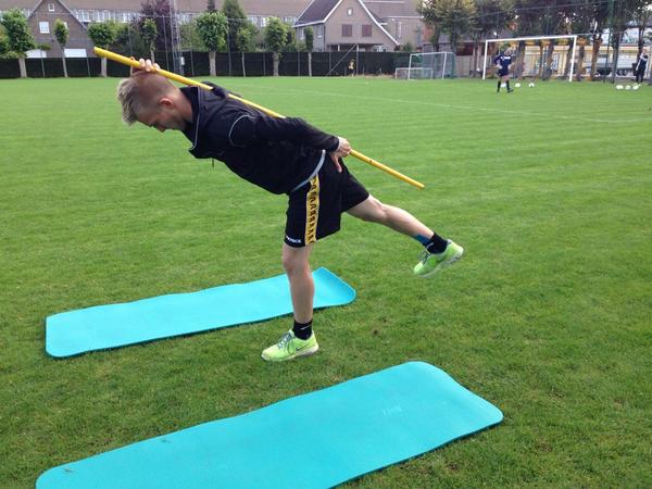 Hard work with Dominique Singeot! <a href="/KsvOudenaarde/">KSV Oudenaarde</a> #ksvo #rehab
