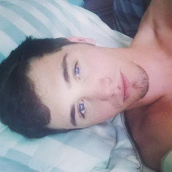 UndeadCelebrity's tweet photo. Good morning. #LazySaturday http://t.co/EZhQ2IlD7p