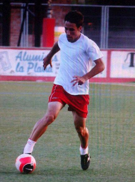 TerrassaFC's tweet photo. Joel Puntí Ginestet @joel14punti Defensa Central de 23 anys i procedent de l'UE Castellar, nou fitxatge del Club. http://t.co/Q0TMoZ0wHC
