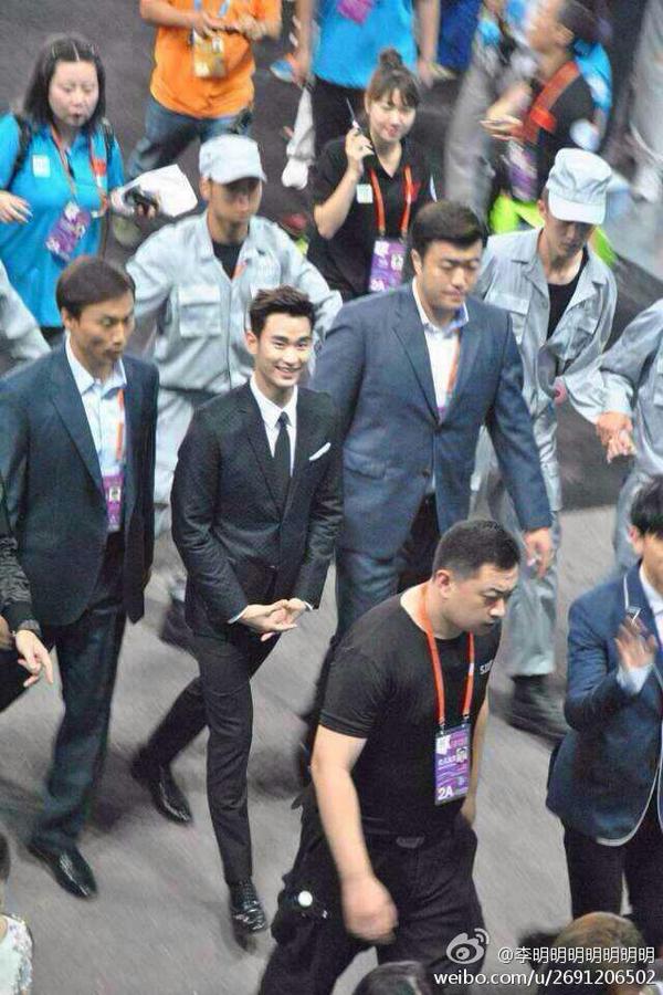 KimSooHyun_ID's tweet photo. 【PHOTO】 140816 Kim Soo Hyun at Nanjing 2014 Youth Olympic Games #KSH #김수현 http://t.co/LvmiwjiYwV