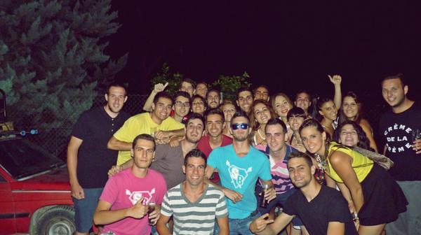 Recuerdosyrisas's tweet photo. Sin duda, una de las mejores noches del año. #Superbebientes http://t.co/WHiVLwaUG8