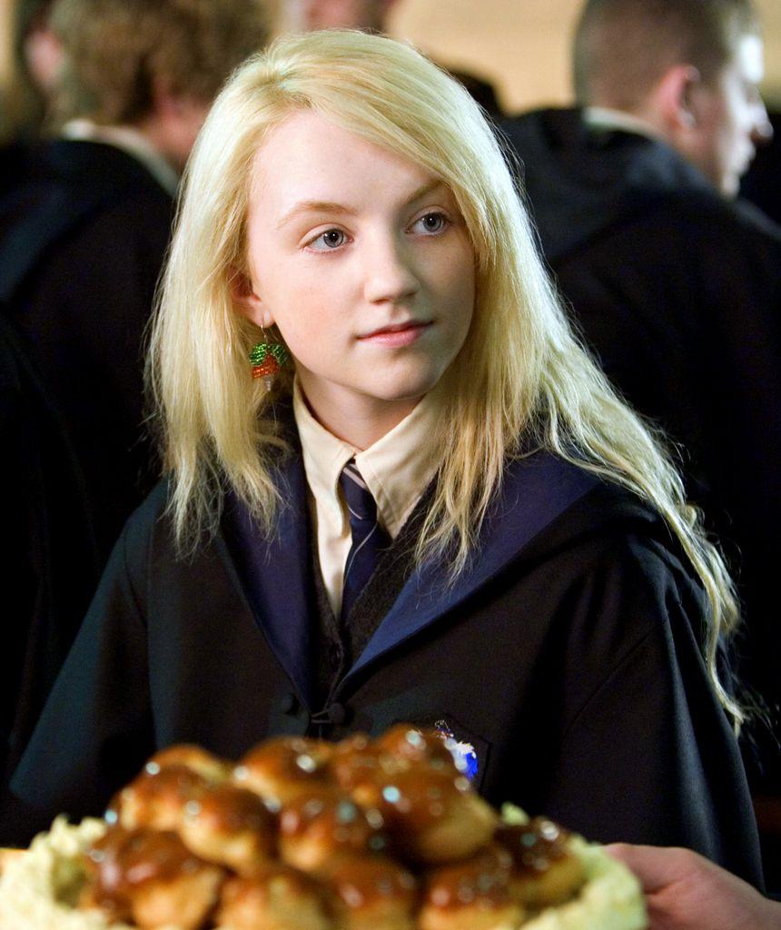 Happy Birthday Evanna Lynch , thanks for being our Luna Lovegood!  