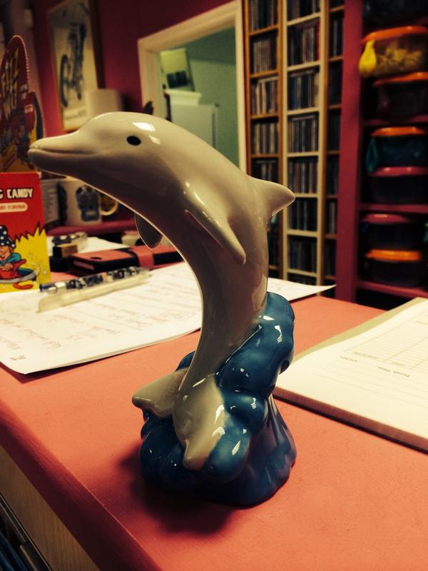 youpaintwebake's tweet photo. dolphin painting , what fun! http://t.co/mKCE6aUr3B