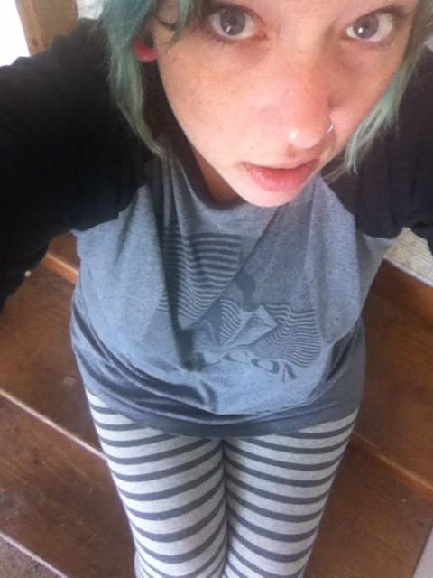 gypsymane's tweet photo. I never match in the morning #stooplyfe #snarl http://t.co/UMk30kZ4Ln