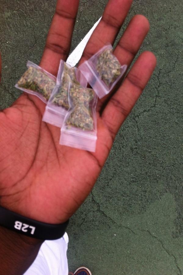 squad5000's tweet photo. Wake &amp; bake on the block squad bitch http://t.co/v4MzJN4aHz