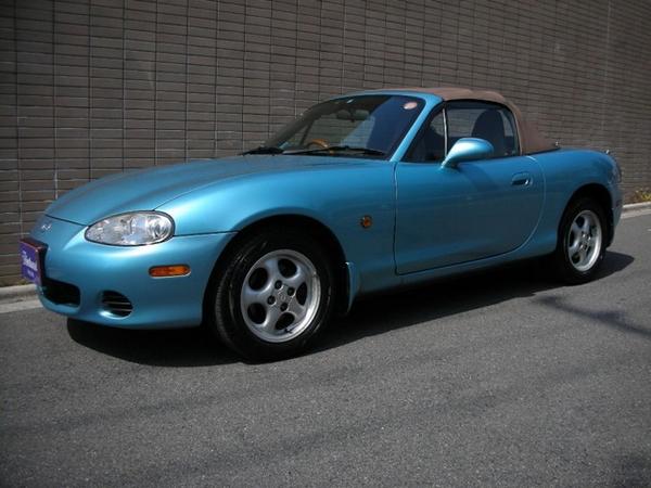 マツダ　ロードスター
⇒かっこいいと思ったらＲＴ！