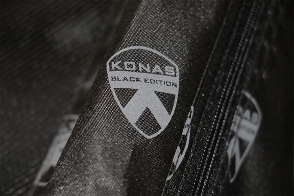 MikeChandlerMMA's tweet photo. Wow!!! Quality! RT @KONASco: #investors #VentureCapital #travel @MikeChandlerMMA check out the detail on the lining. http://t.co/nURyHPvvLE