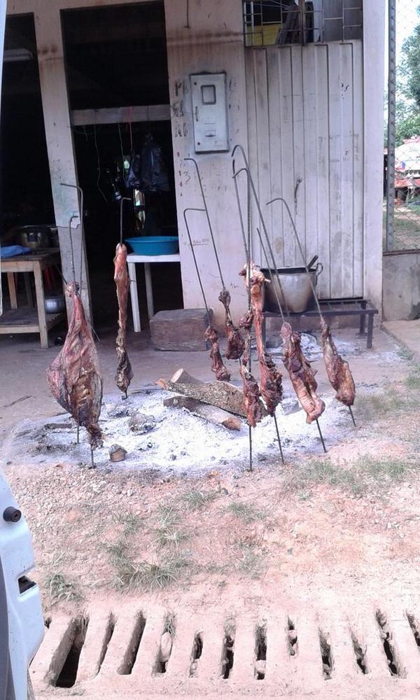 fabio9124's tweet photo. Pija pariente.  La buena carne asada. http://t.co/YPsmS8Sy4Z