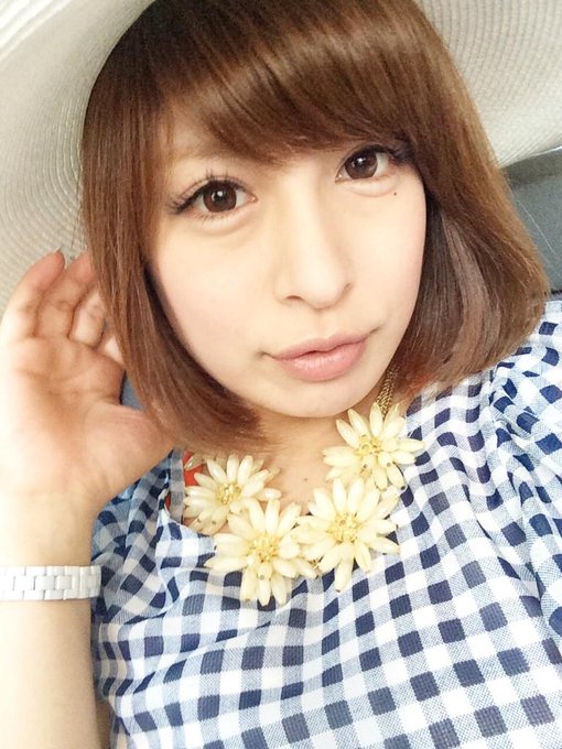 明日もがんばろーん、 寝れない。。。夜更かし http://t.co/XajxSwz8l2