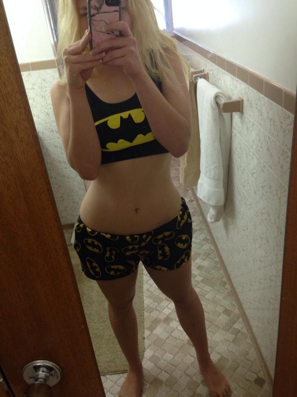 DaynaRosexo's tweet photo. I wonder why everyone is calling me batman? #batman #superherophase http://t.co/n8wewnrQLG
