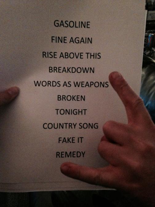 seether's tweet photo. Setlist from last night's @RockstarUPROAR show in Detroit. Thanks for the suggestions. #SeetherSetlist http://t.co/RMFfjc4LlK