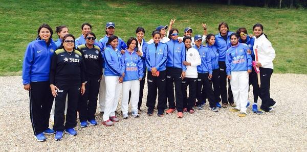 BCCI's tweet photo. Mithali Raj tells @ShirinSadikot that she was fortunate to have Jhulan and Karuna by her side http://t.co/jMkGyWMaPr http://t.co/ufligy2pA2