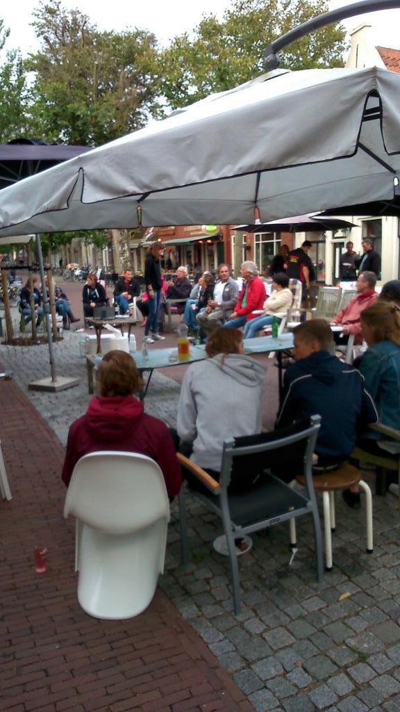 RenataVlie's tweet image. Gezelligheid...#buurtbbq