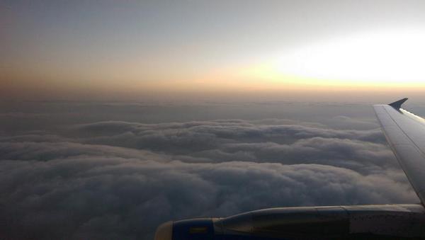 arunnechlani's tweet photo. #clouds #SkyView #InFlightView #Oneography #UltraPixel #HTCPhotography #TheOneWay #HTCOneM8 @htc @HTC_IN @HTCelevate http://t.co/Ji84EN8aaU