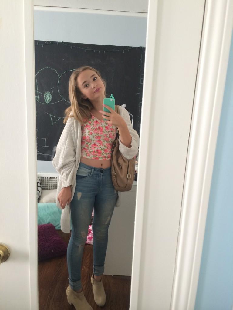 BvLeCc_CcAE3hX0.jpg:large