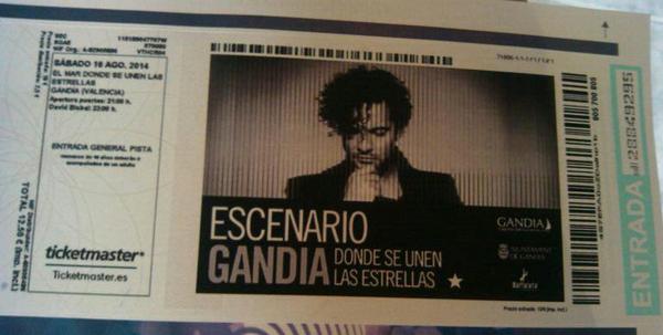 MiriamRN92's tweet photo. Deseando ver a @davidbisbal en concierto en #Gandía http://t.co/LUoUWFKOX1