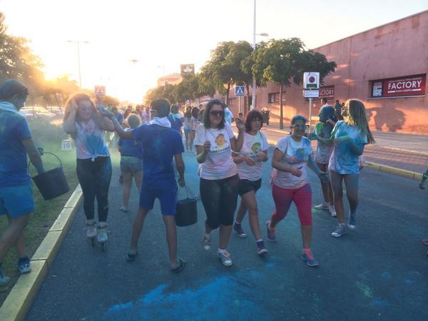 AytoPuntaUmbria's tweet photo. Gran ambiente en el #mundialitocolor de @europa_fm @europabaila en #PUNTAUMBRIA http://t.co/y6PbURX4ar
