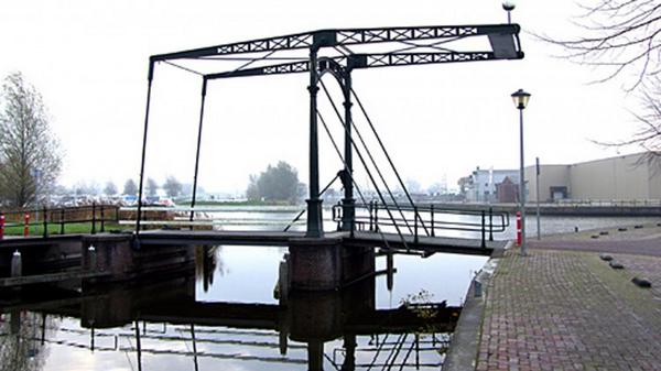 Van Gogh-bruggetje kan weer omhoog rtvnoord.nl/?p=137536 #altijdopnoord #rtvnoord