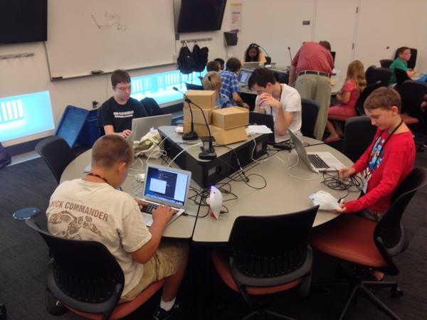 JHoaglun's tweet image. Finch robot class at #coderdojotc today