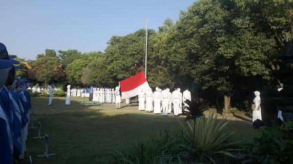 Upacara hari kemerdekaan Indonesia di SMANEMA!!!