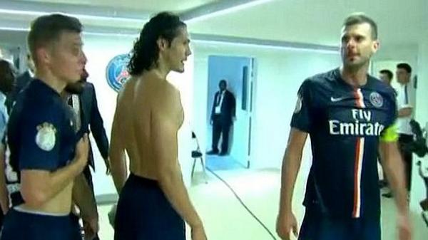 FOXSportsNews's tweet image. WATCH: Acting PSG captain Thiago Motta headbutted after their 2-0 win over Bastia: bit.ly/1oF0Hx2 #Ligue1