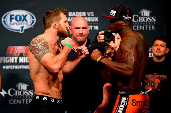 ufc's tweet photo. #UFCFightNight: Bader vs Saint Preux
LIVE &amp; FREE TONIGHT at 10/7 ETPT on FOX Sports 2!

Who you got? http://t.co/khKpFcKpPk