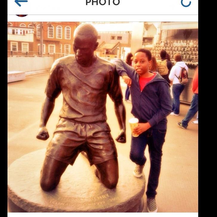 HAPPY BIRTHDAY THIERRY HENRY !! You badass Legend!! WE LOVE YOU!! 