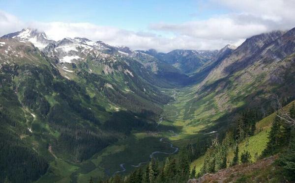 onewhohikes's tweet photo. No, wait .... THAT'S how you end a hiking slump. #hiking #hikerchat # pnw http://t.co/4bP8kJNWZc