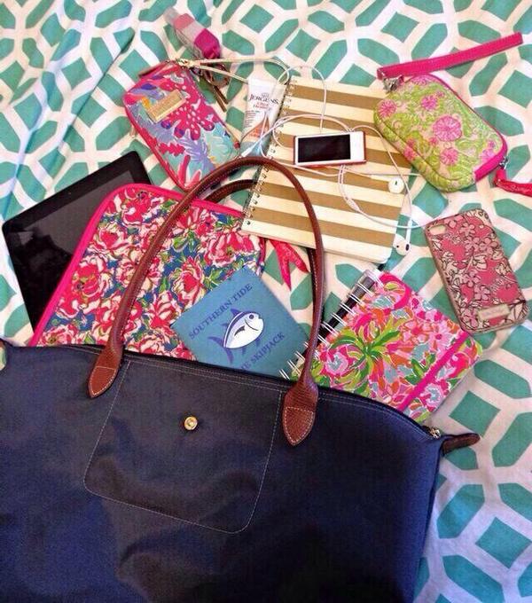 worldofprep's tweet image. what your bag SHOULD consist of