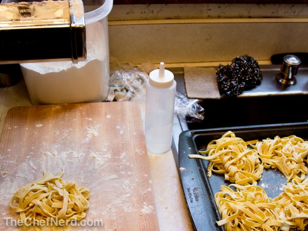 TheChefNerd's tweet photo. Home Made Pasta Night!
http://t.co/RO9Hgz1KWG http://t.co/9V7nn9CZ9F