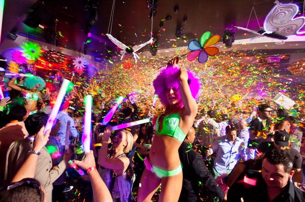 MilanVIPHost's tweet image. How will you get into #LifeNightclub? Contact me for tables and Guestlists! #lasVegas #nightclub #getwasted #vegas