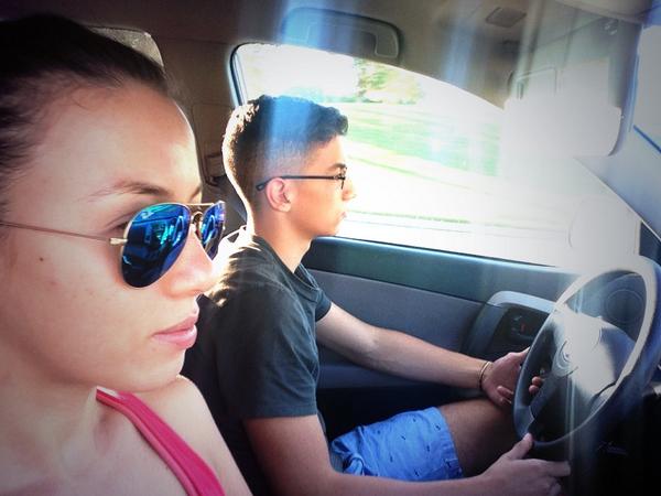 macamilarosales's tweet image. They grow up so fast :') #firsttimedriving