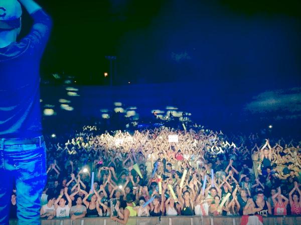 Vicetone's tweet photo. GRACIAS ALICANTE!!!! http://t.co/0VI2fNfsLg