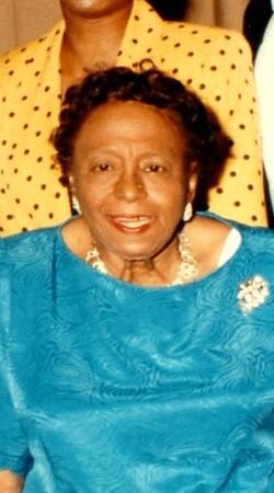 QueenBeph's tweet photo. 2006 Kathryn Johnston white Police Terrorism and Murder of a 92-Year Old Elder||http://t.co/QJnCIrsOHE #39Bullets http://t.co/u8rUbyqxUT
