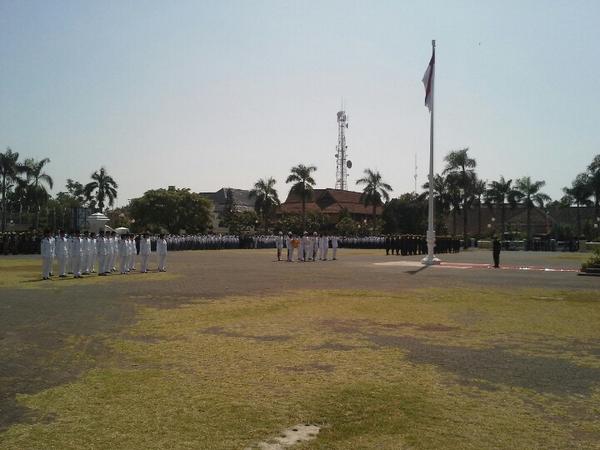 Pelaksanaan pengibaran