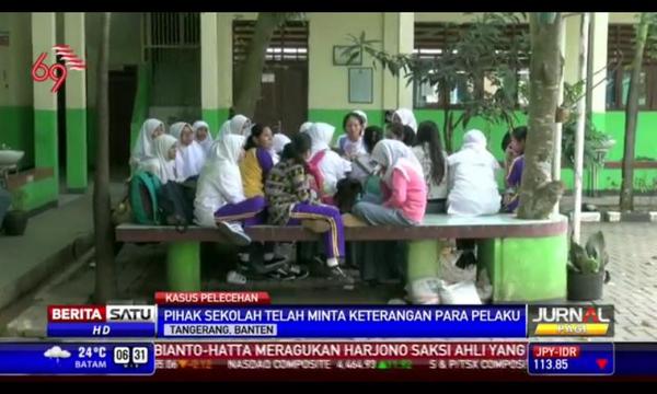 UniGchoir's tweet photo. Guys.. masuk tv guys.. lg nangis nangis.. HAHAHA http://t.co/PmH90cPhWc