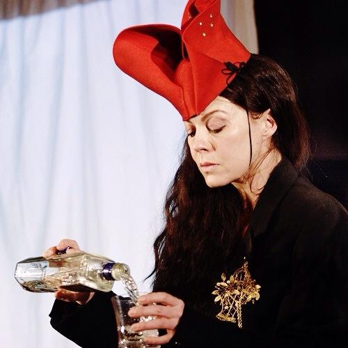 HAPPY BIRTHDAY TO THE BEAUTIFUL AND AMAZING HELEN MCCRORY!  
