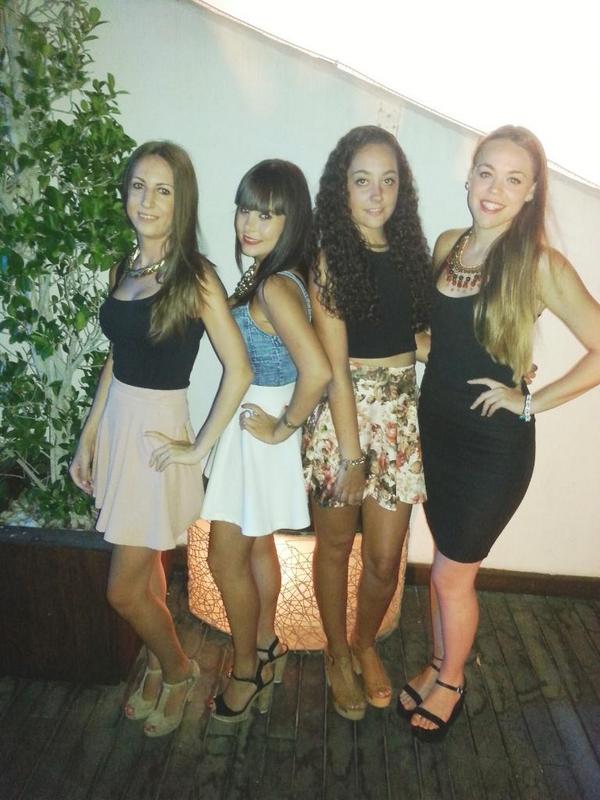Fiiloo_28's tweet photo. guapaaaas! @teresanavarro19 @euFdz @leeiiree92 http://t.co/rOIMezCbU2