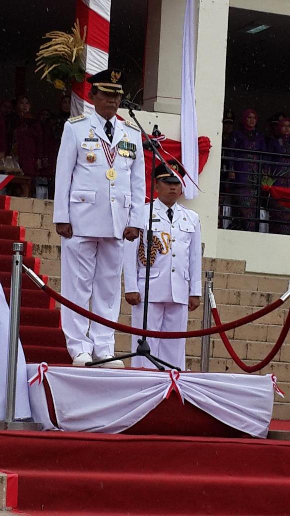 PolresSoppeng's tweet photo. Upacara memperingati detik2 proklamasi kemerdekaan Ri ke69 dikab.soppeng, bertempat dilapangan gasis dan gedung masy. http://t.co/nftPBPqaqA