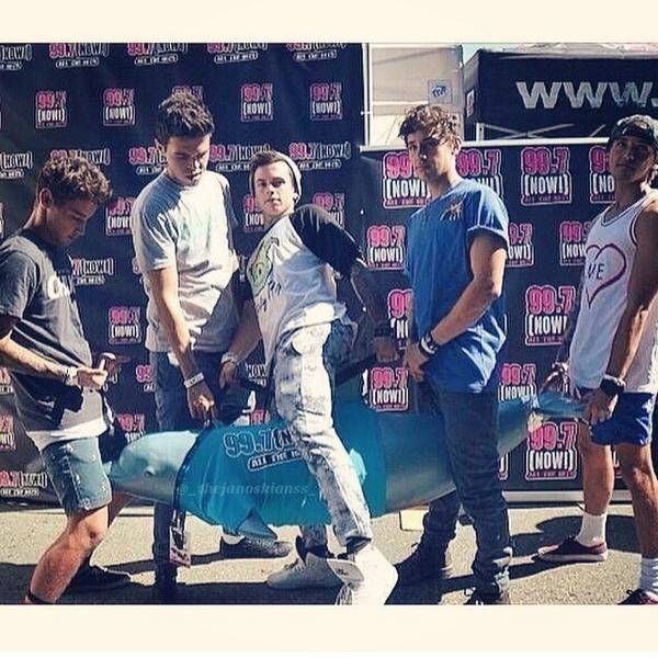 janoskians's tweet image. Skip finally accomplished his dream of riding a whale... Well close enough. He probably doesn't know the difference