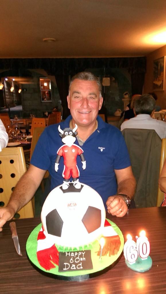 ClarkeChe's tweet image. 